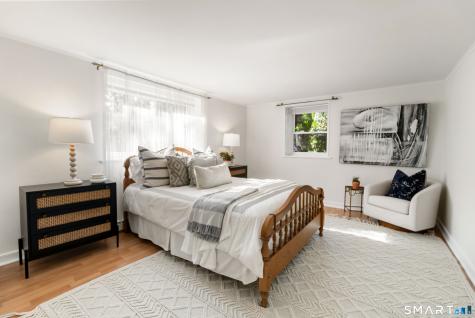 61 Center Drive Greenwich CT 06870
