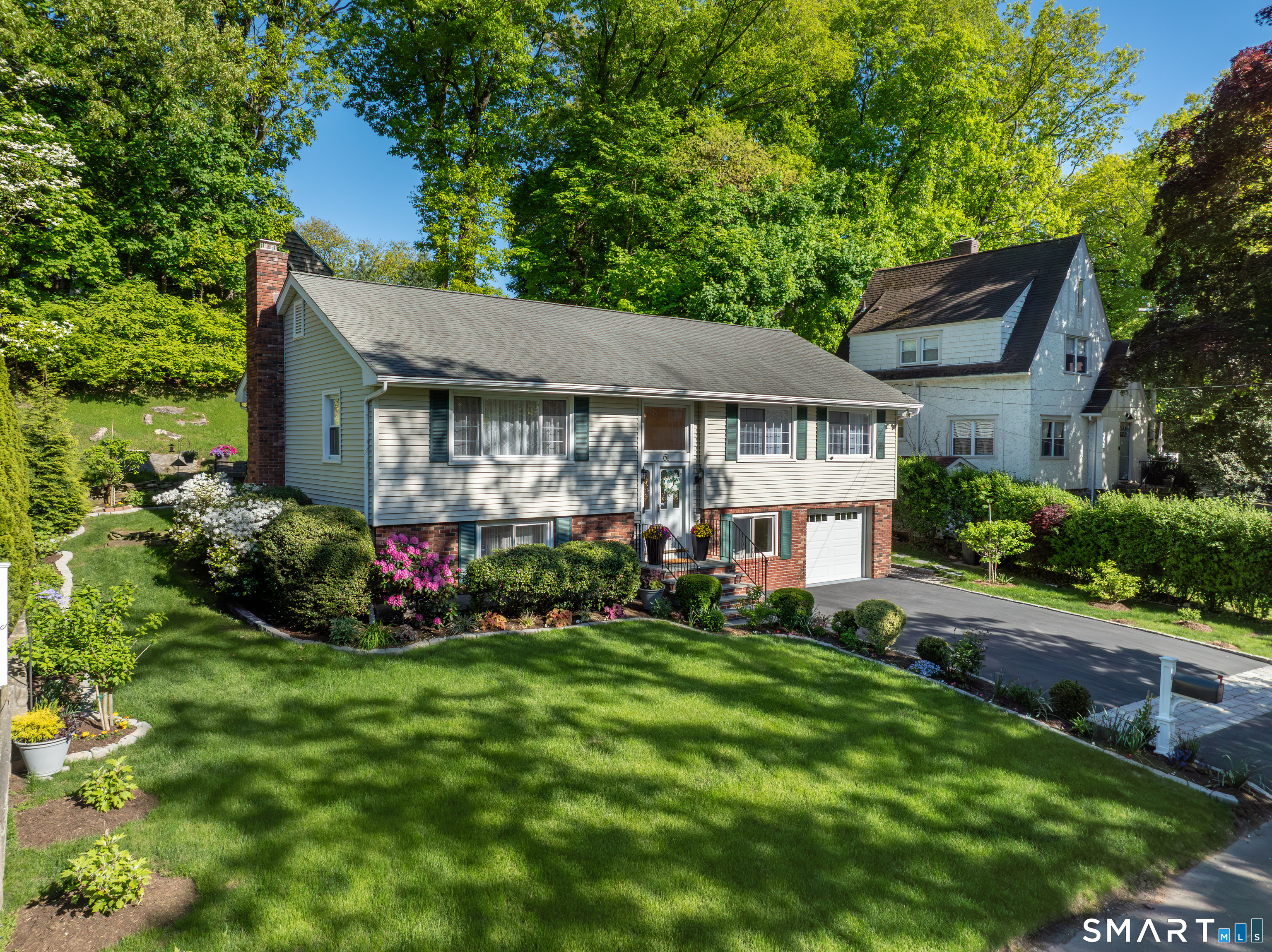 61 Center Drive Greenwich CT 06870