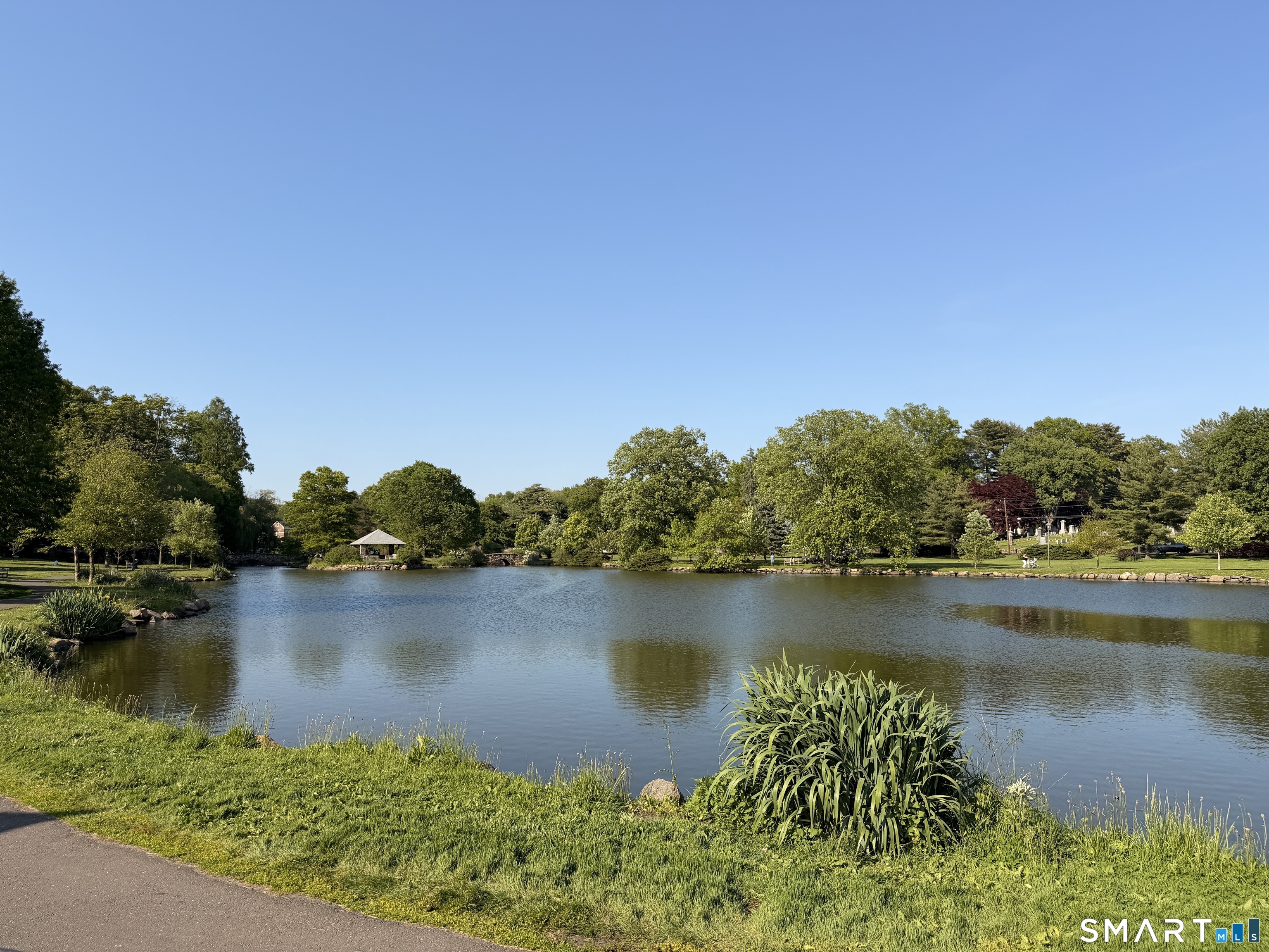 61 Center Drive Greenwich CT 06870