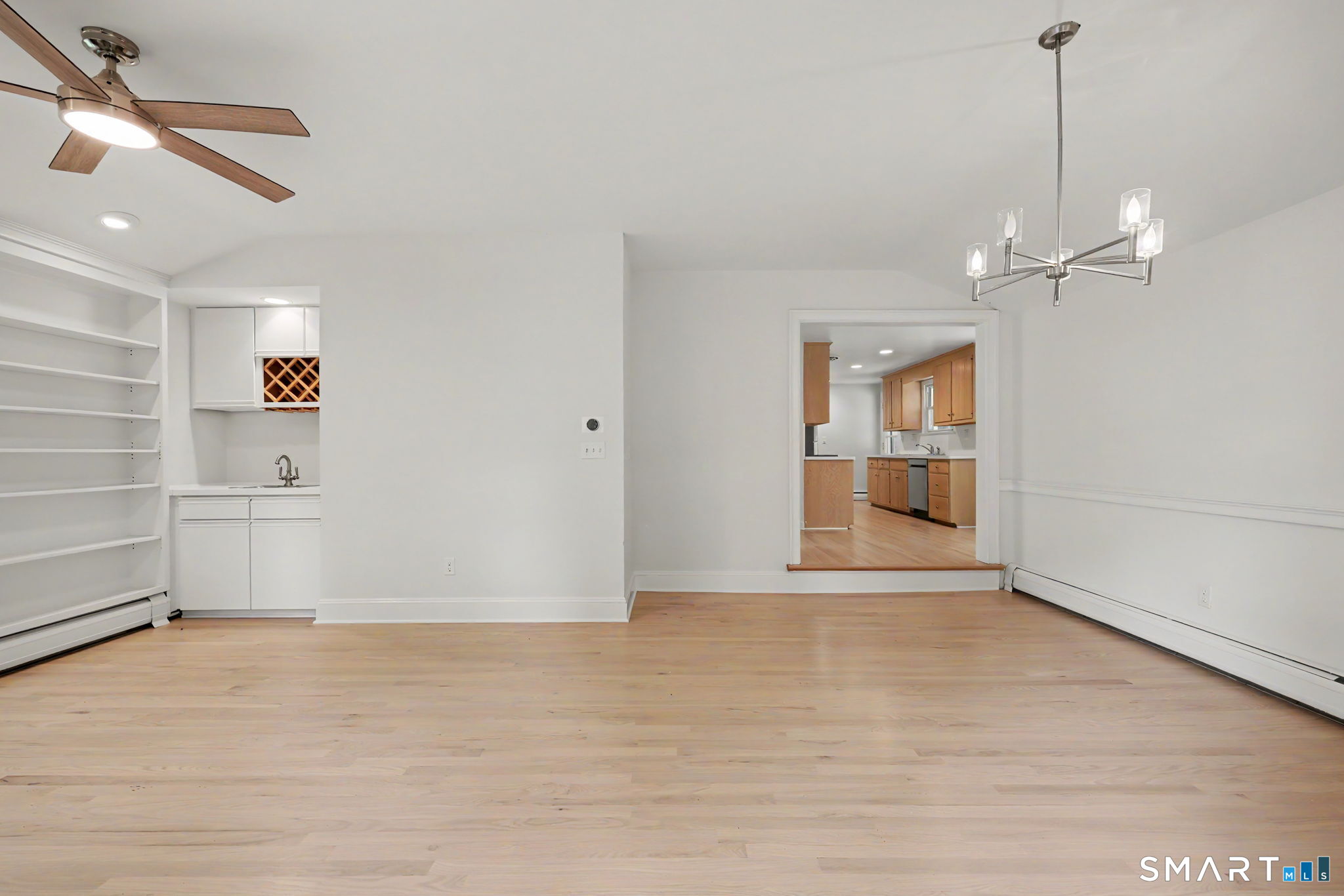 27 Apple Lane Redding CT 06896