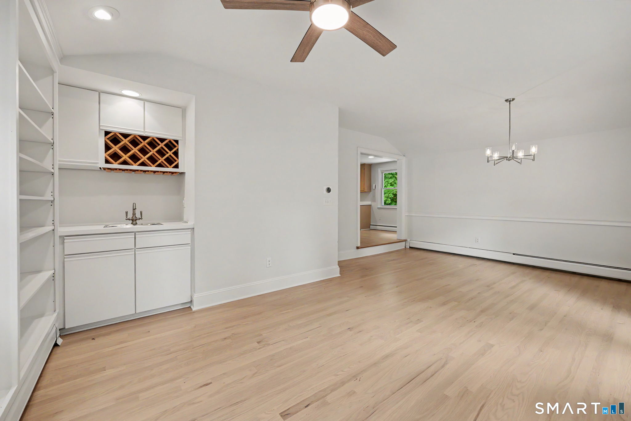 27 Apple Lane Redding CT 06896