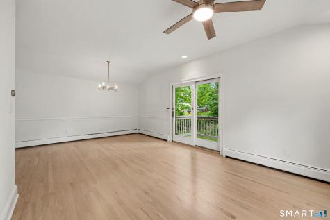 27 Apple Lane Redding CT 06896