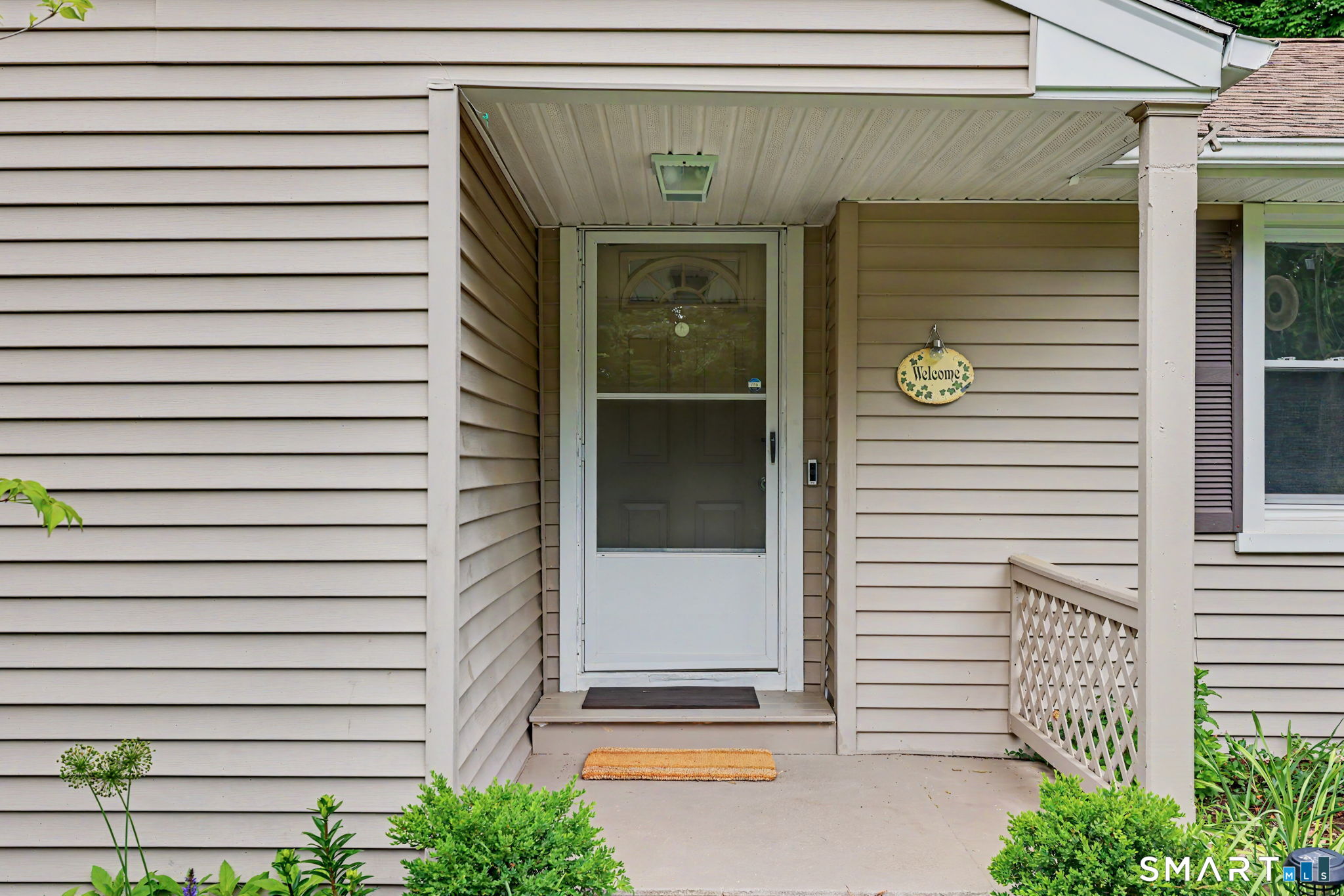 27 Apple Lane Redding CT 06896