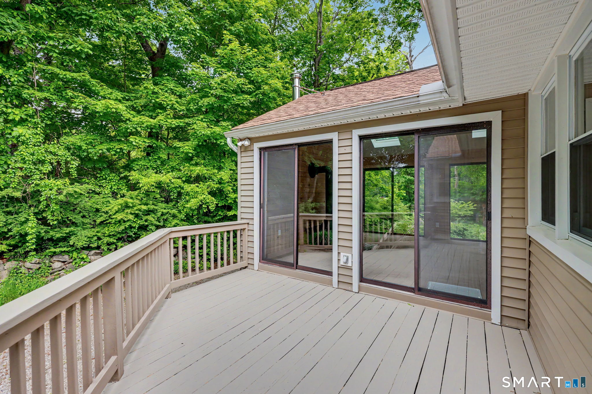 27 Apple Lane Redding CT 06896