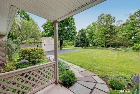 27 Apple Lane Redding CT 06896