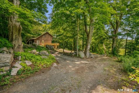 13 Mill Road Essex CT 06426