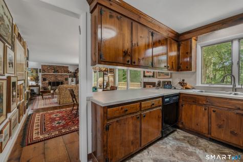 13 Mill Road Essex CT 06426