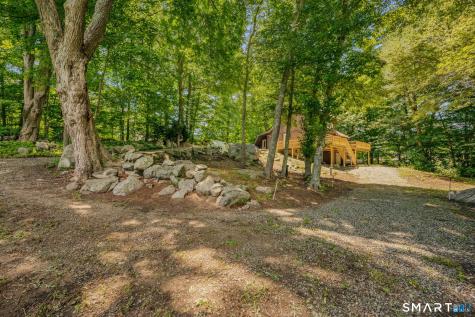 13 Mill Road Essex CT 06426