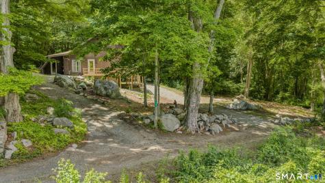 13 Mill Road Essex CT 06426