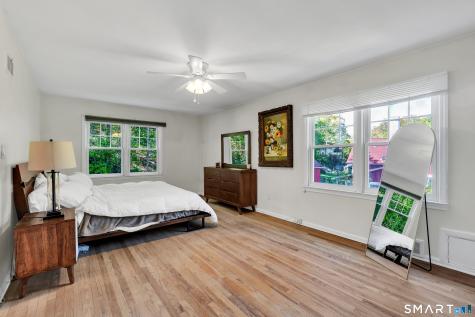62 Edgewood Way New Haven CT 06515