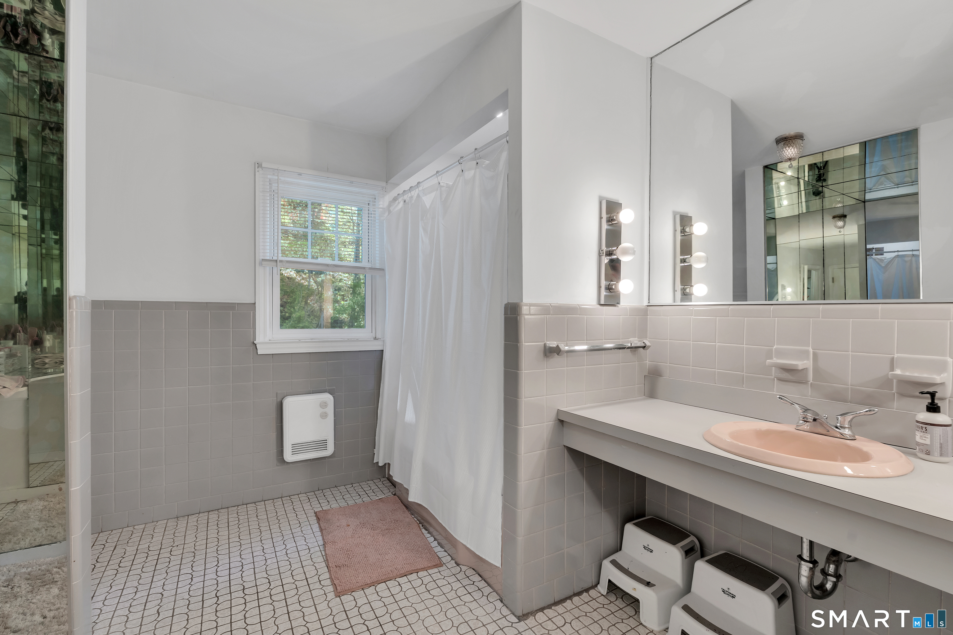 62 Edgewood Way New Haven CT 06515