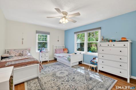 62 Edgewood Way New Haven CT 06515