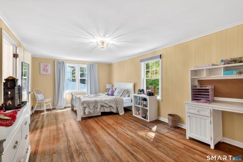 62 Edgewood Way New Haven CT 06515