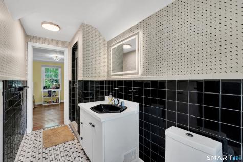 62 Edgewood Way New Haven CT 06515