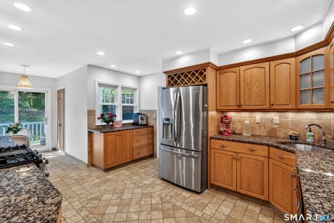 62 Edgewood Way New Haven CT 06515