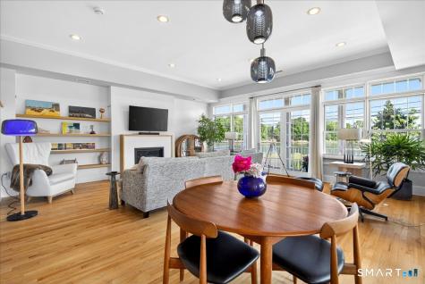 284 Shore Drive Branford CT 06405