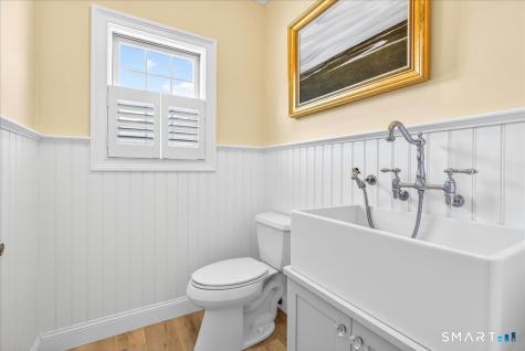 284 Shore Drive Branford CT 06405