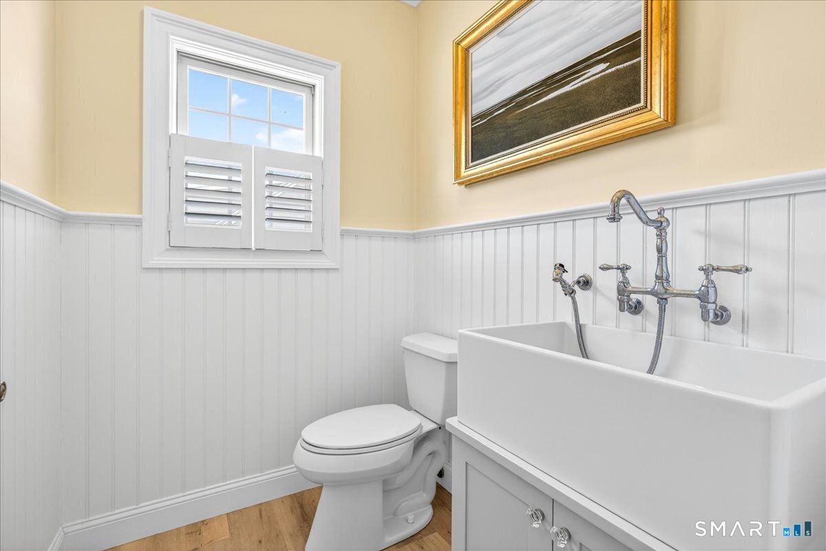 284 Shore Drive Branford CT 06405