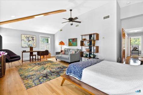 284 Shore Drive Branford CT 06405