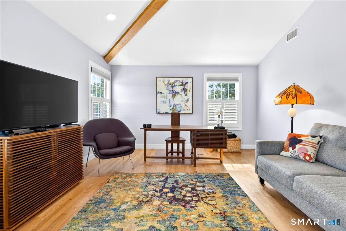 284 Shore Drive Branford CT 06405