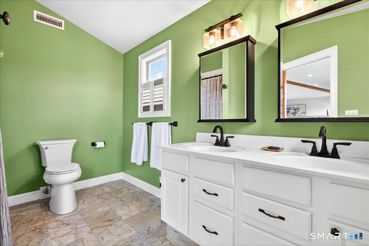 284 Shore Drive Branford CT 06405