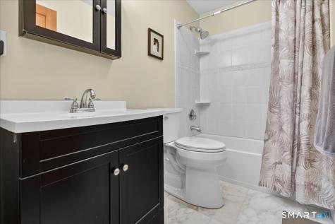 284 Shore Drive Branford CT 06405
