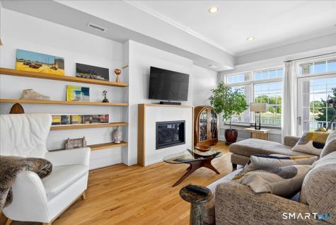 284 Shore Drive Branford CT 06405