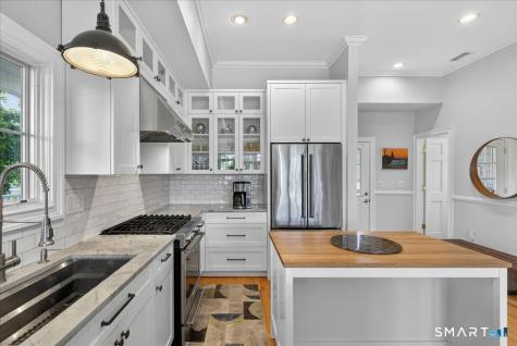 284 Shore Drive Branford CT 06405
