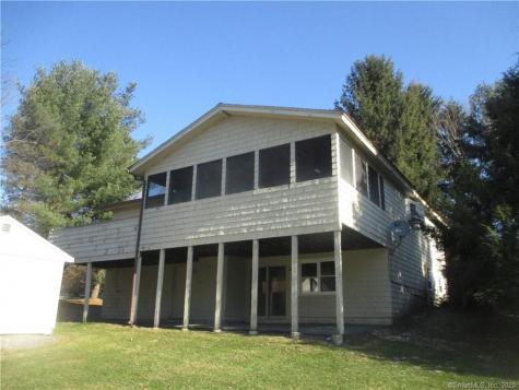 3 Shelbourne Court Goshen CT 06756