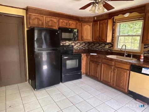 28 Nod Road Windsor CT 06095