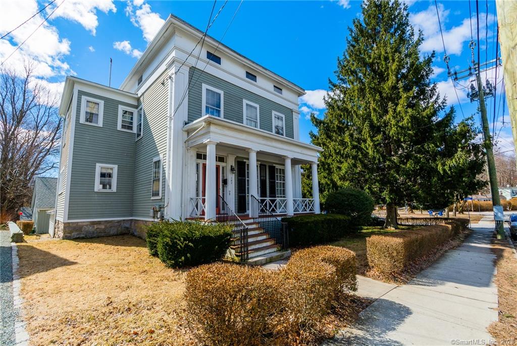 142 Vauxhall Street New London CT 06320