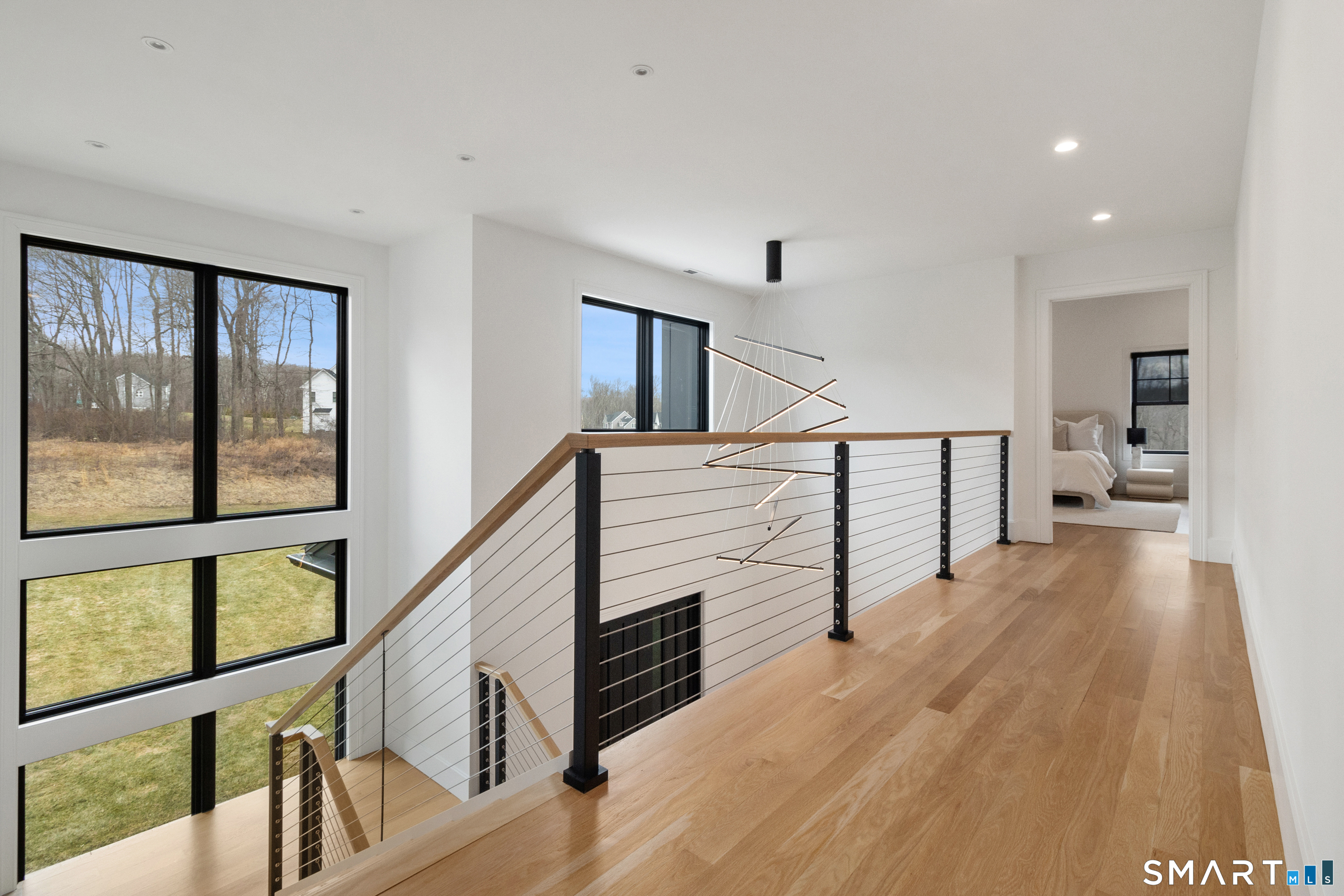 8 Holly Lane Newtown CT 06482
