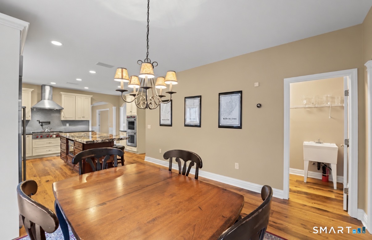 15 Wedgewood Court Newtown CT 06470