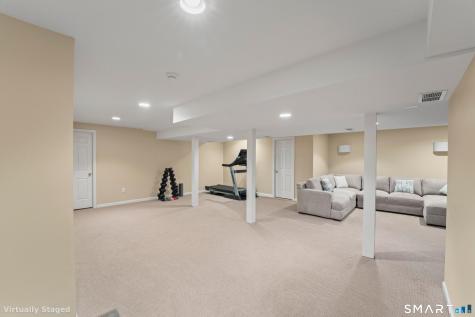 15 Wedgewood Court Newtown CT 06470