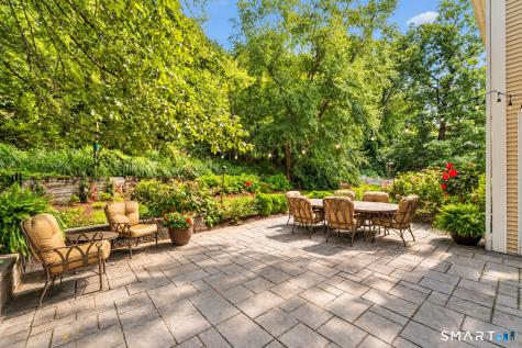 15 Wedgewood Court Newtown CT 06470