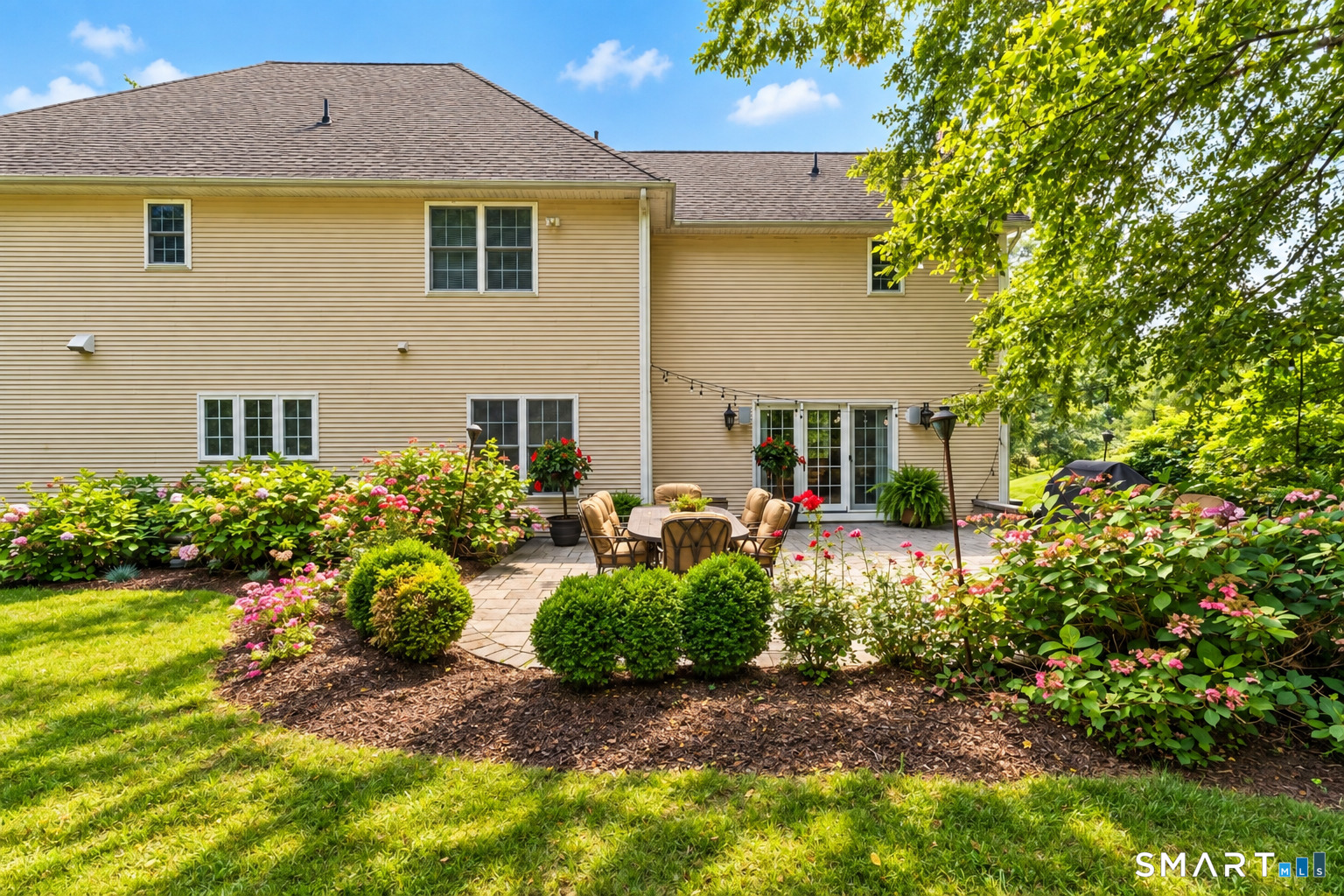 15 Wedgewood Court Newtown CT 06470