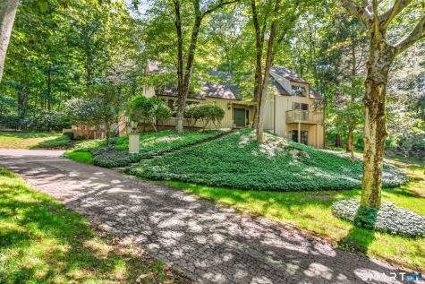 131 Peaceable Street Redding CT 06896