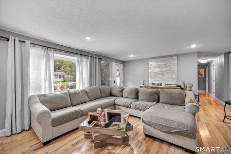 207 Manor Road Southington CT 06479