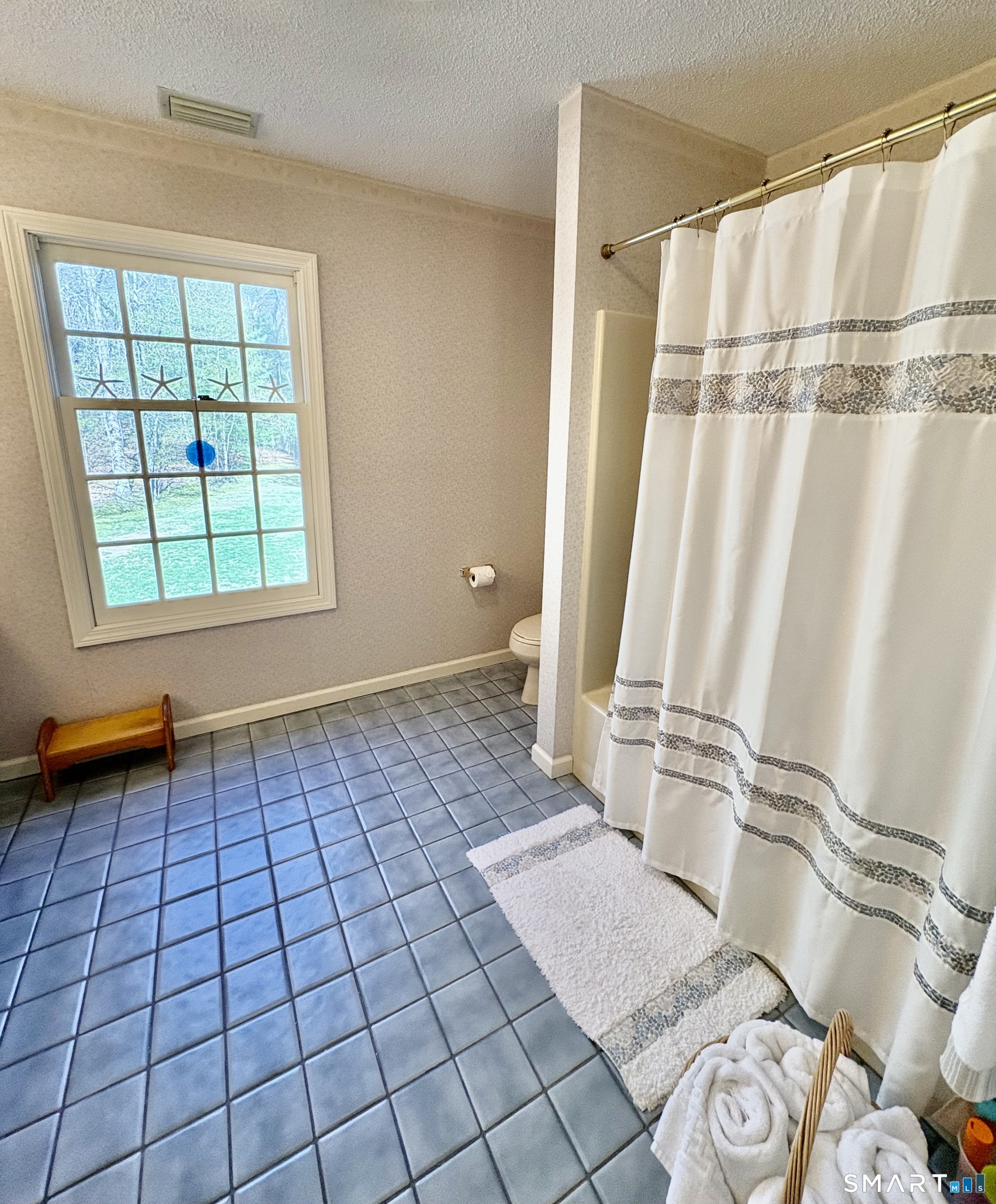 1094 Hopewell Road Glastonbury CT 06073