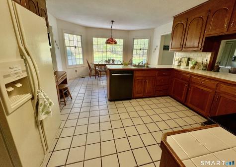 1094 Hopewell Road Glastonbury CT 06073