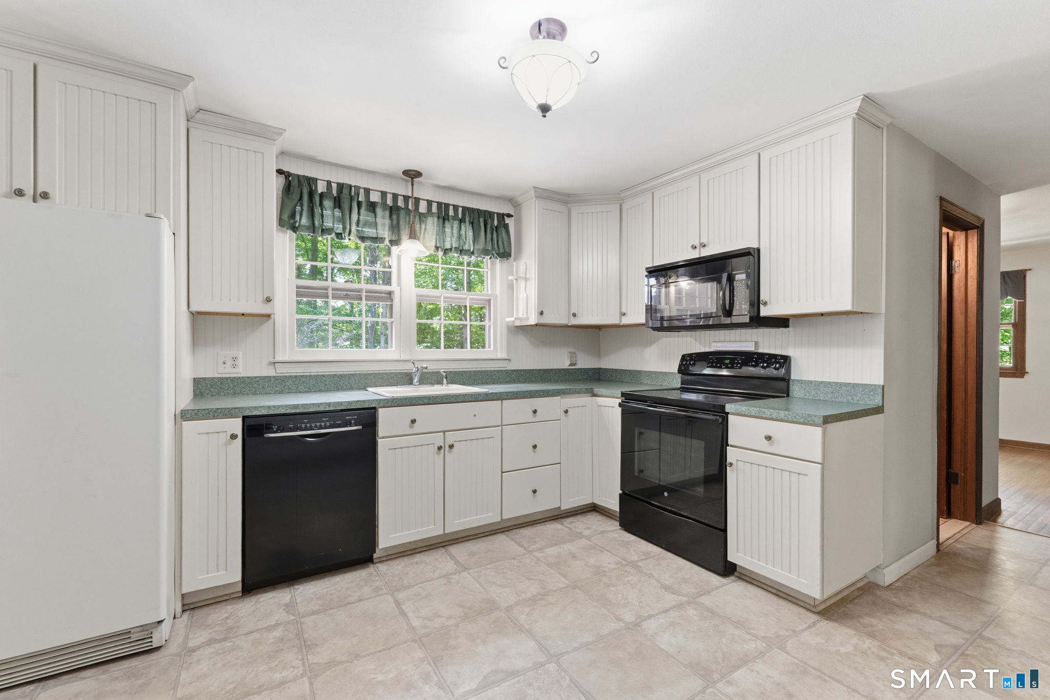 8 Cypress Way East Lyme CT 06357
