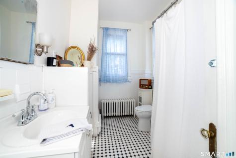 562 Chapel Street New Haven CT 06511