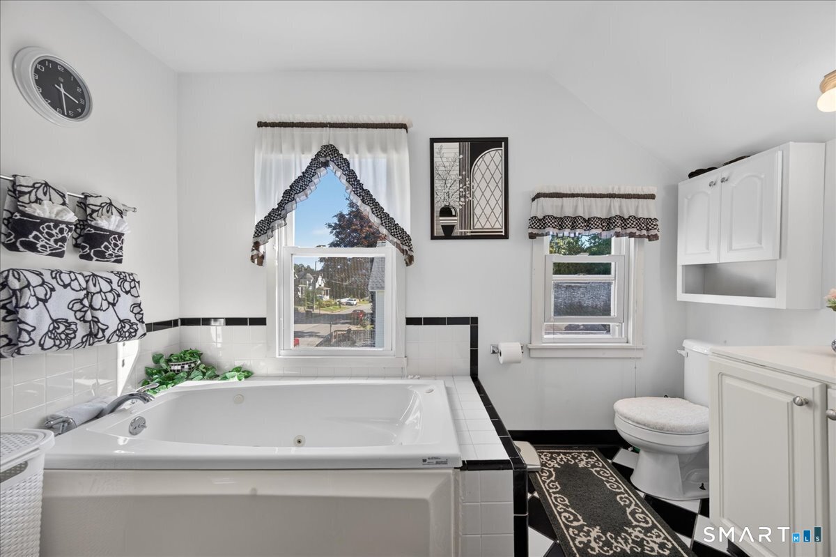 314 Willetts Avenue Waterford CT 06385