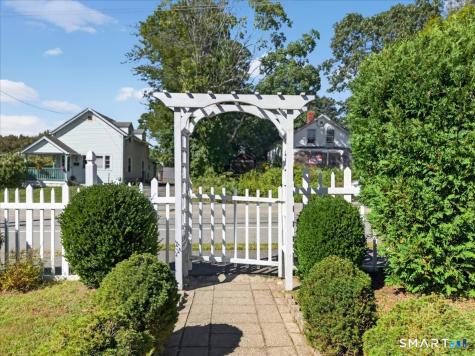314 Willetts Avenue Waterford CT 06385