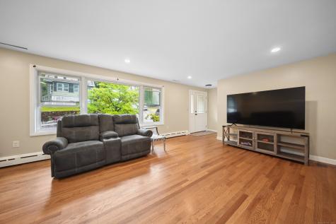 15 Neagle Street Naugatuck CT 06770