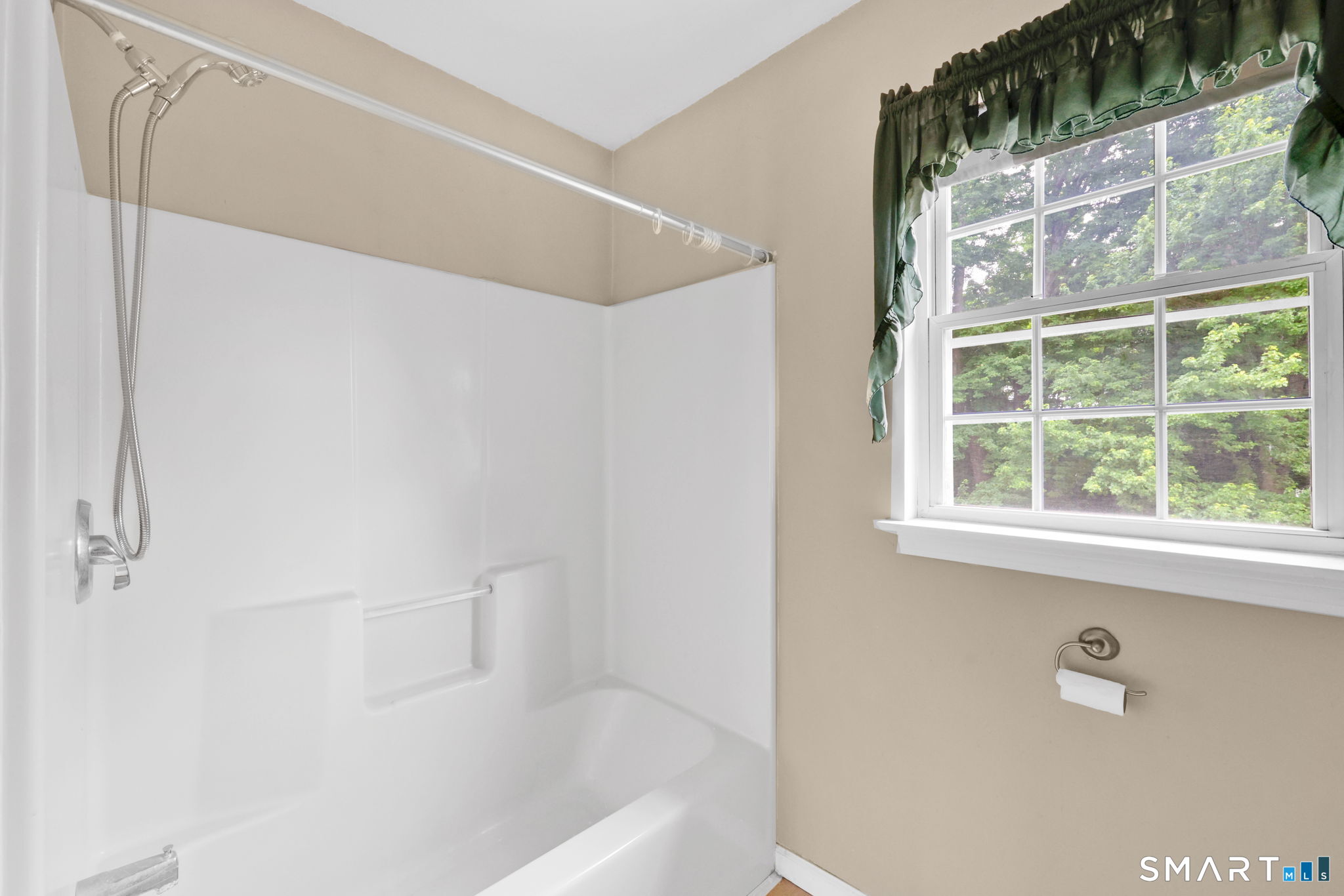 34 Laurel Street Enfield CT 06082