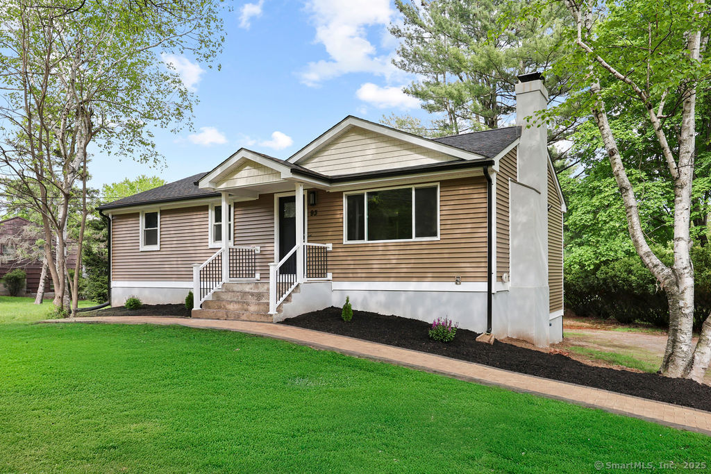 93 Unionville Avenue Plainville CT 06062