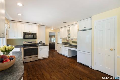 26 Green Hill Road Orange CT 06477