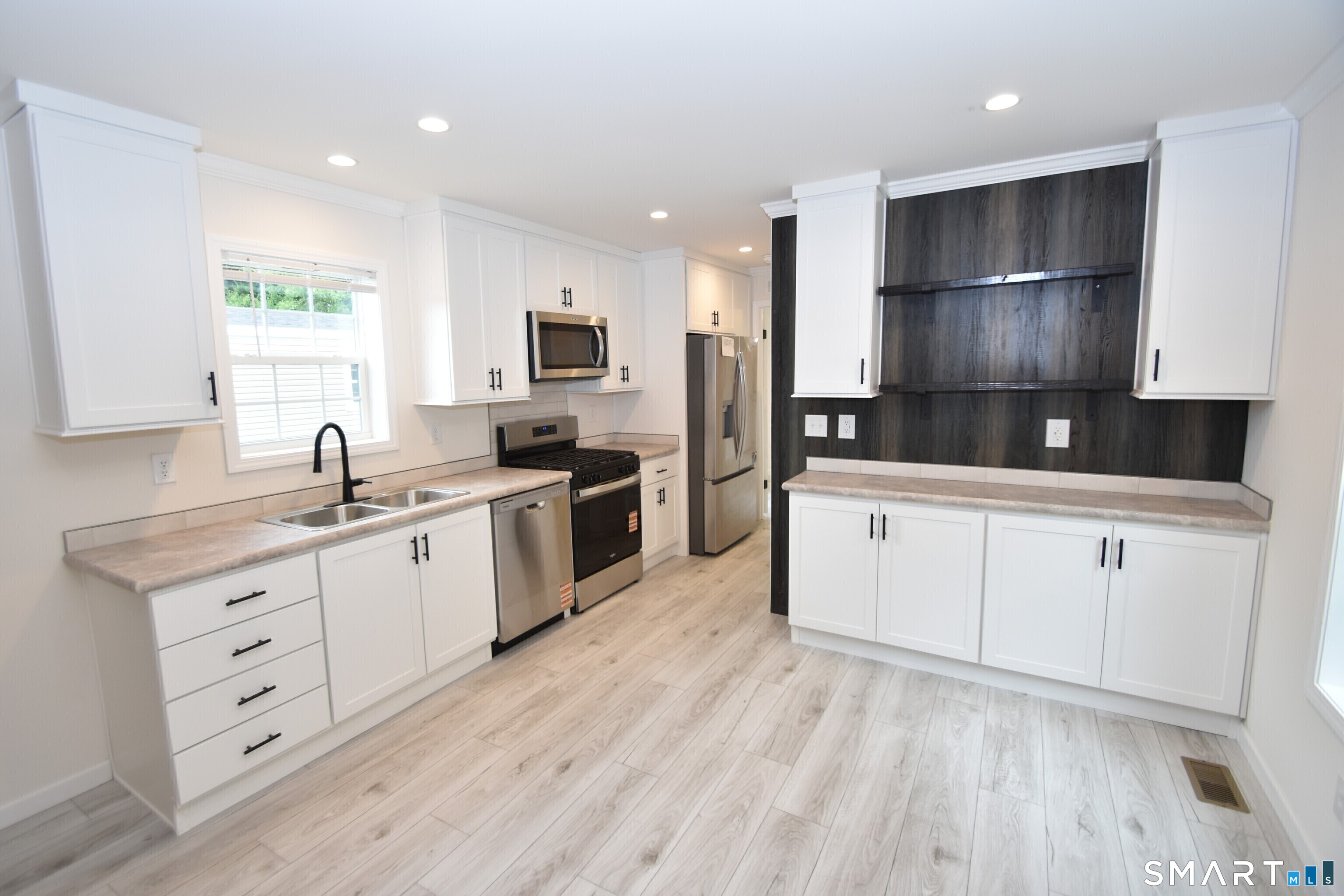 166 Boston Turnpike Bolton CT 06043