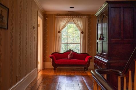 406 Shunpike Road Millbrook NY 12545